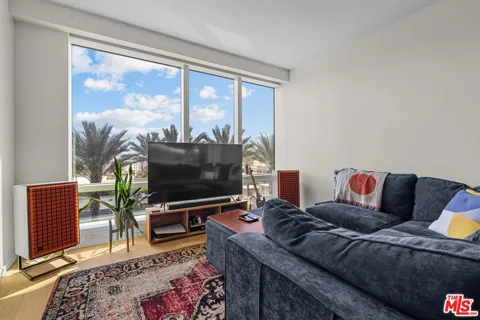 877 Francisco Street #1112