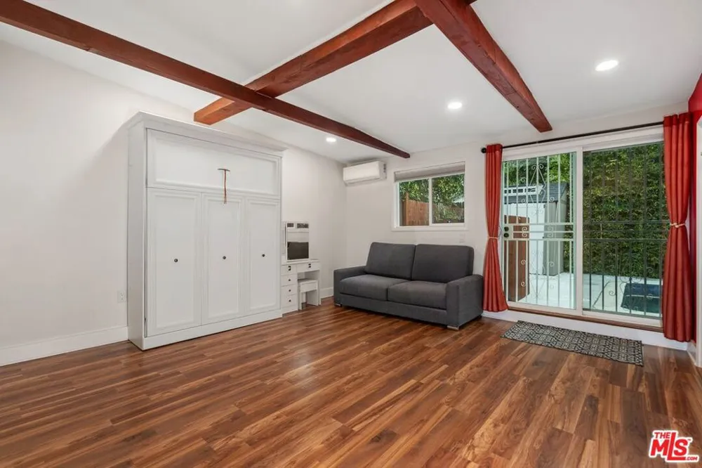 828 Crescent Heights Boulevard Los Angeles, CA 90046