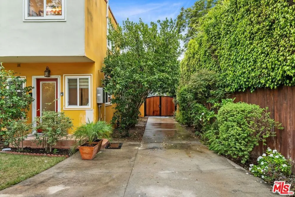 828 Crescent Heights Boulevard Los Angeles, CA 90046