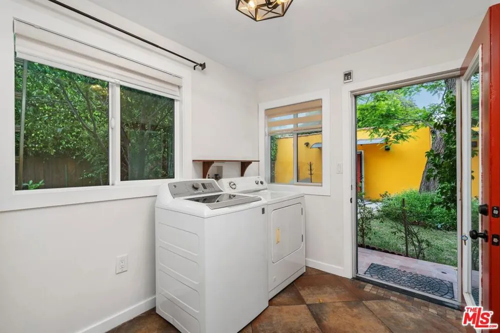 828 Crescent Heights Boulevard Los Angeles, CA 90046
