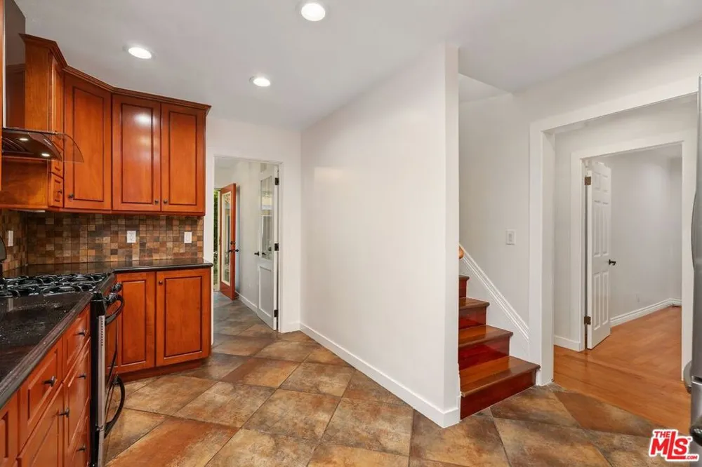 828 Crescent Heights Boulevard Los Angeles, CA 90046