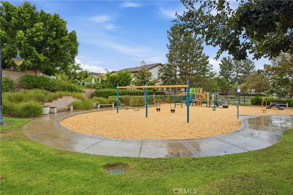 43424 Dodaro Temecula, CA 92592