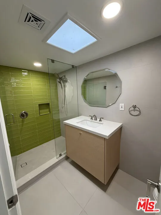 3060 Farrell Drive Palm Springs, CA 92262