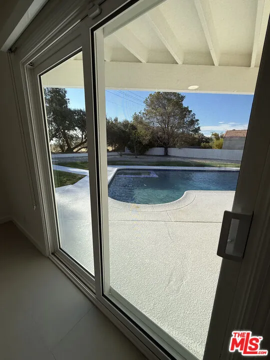 3060 Farrell Drive Palm Springs, CA 92262