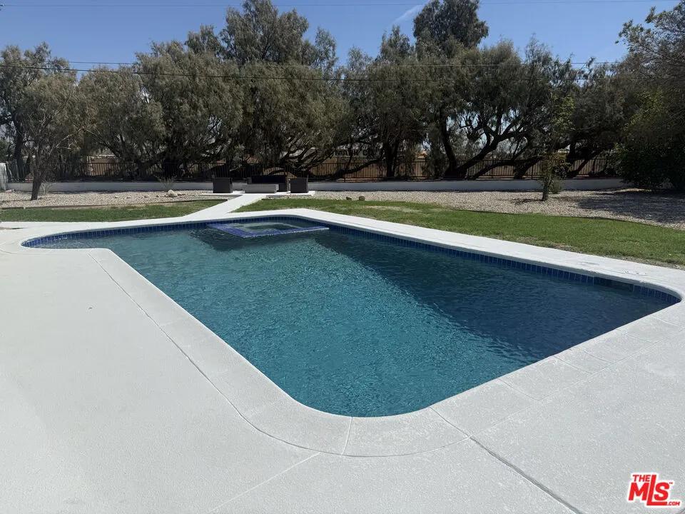 3060 Farrell Drive Palm Springs, CA 92262