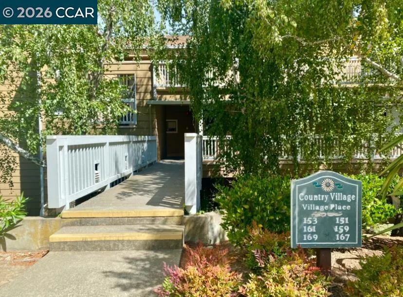 161 Village Pl Martinez, CA 94553