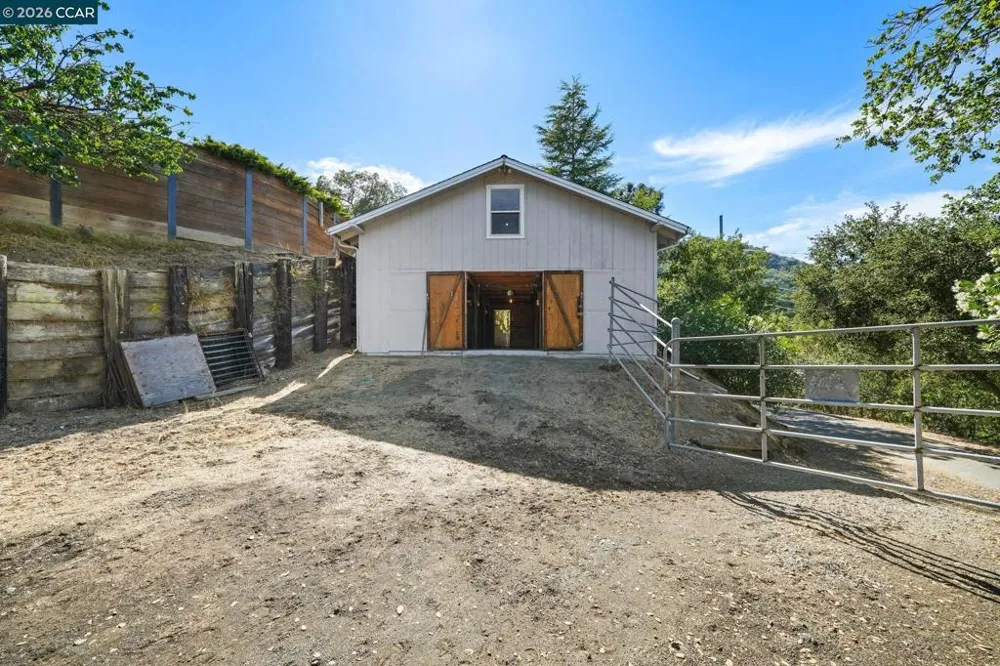 300 Oak View Ter Danville, CA 94526