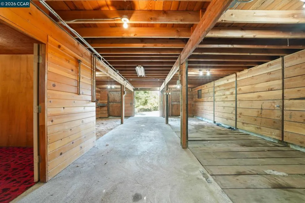 300 Oak View Ter Danville, CA 94526