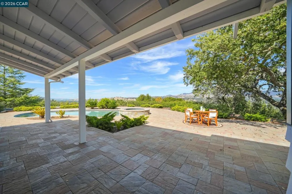 300 Oak View Ter Danville, CA 94526