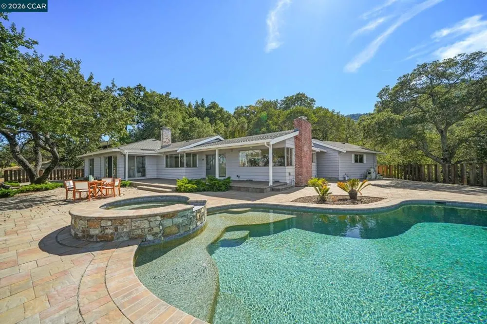 300 Oak View Ter Danville, CA 94526