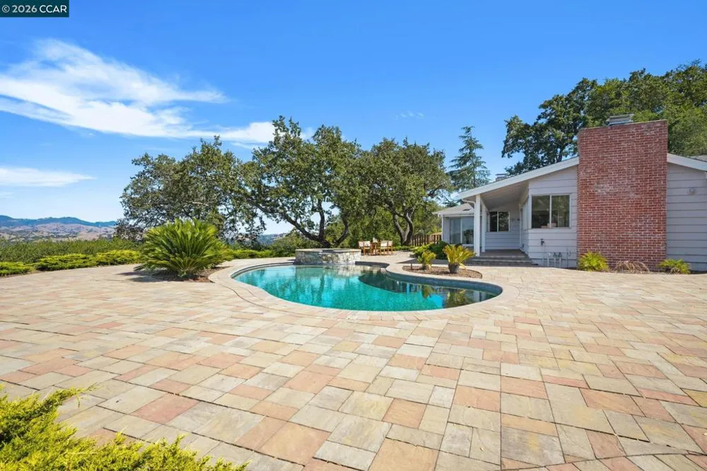 300 Oak View Ter Danville, CA 94526