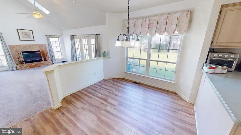 17 CHESTERTOWN ROAD Sicklerville, NJ 08081