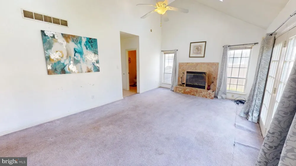 17 CHESTERTOWN ROAD Sicklerville, NJ 08081