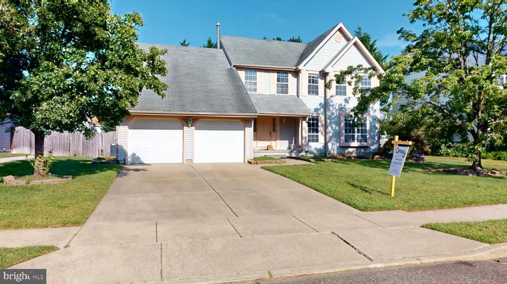 17 CHESTERTOWN ROAD Sicklerville, NJ 08081