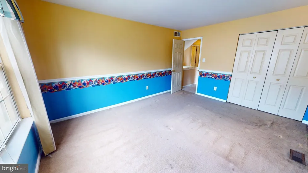 17 CHESTERTOWN ROAD Sicklerville, NJ 08081