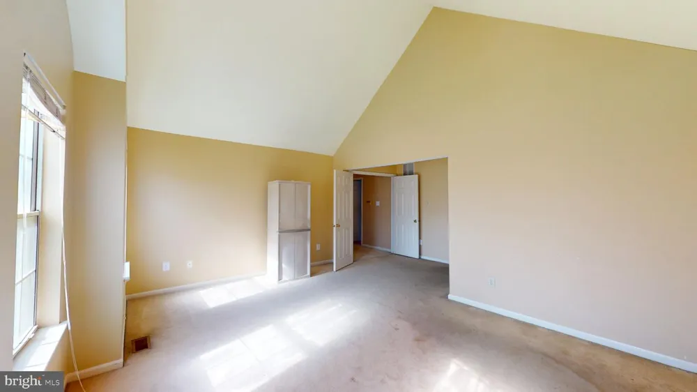 17 CHESTERTOWN ROAD Sicklerville, NJ 08081