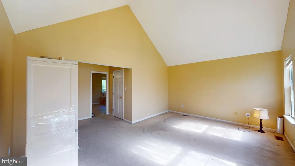 17 CHESTERTOWN ROAD Sicklerville, NJ 08081