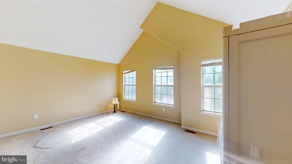 17 CHESTERTOWN ROAD Sicklerville, NJ 08081