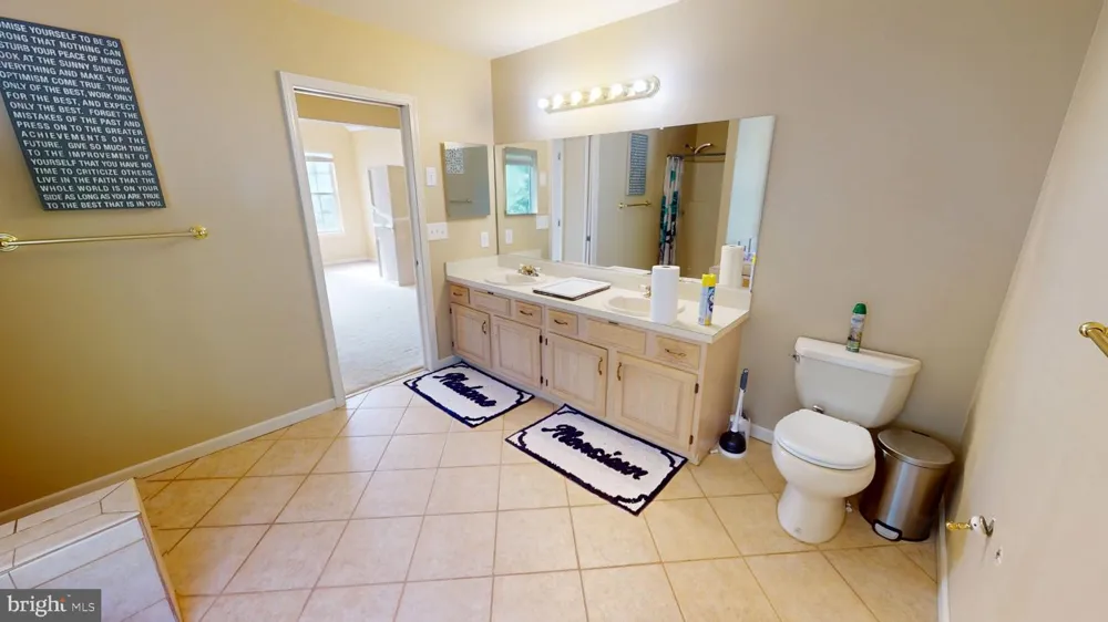 17 CHESTERTOWN ROAD Sicklerville, NJ 08081