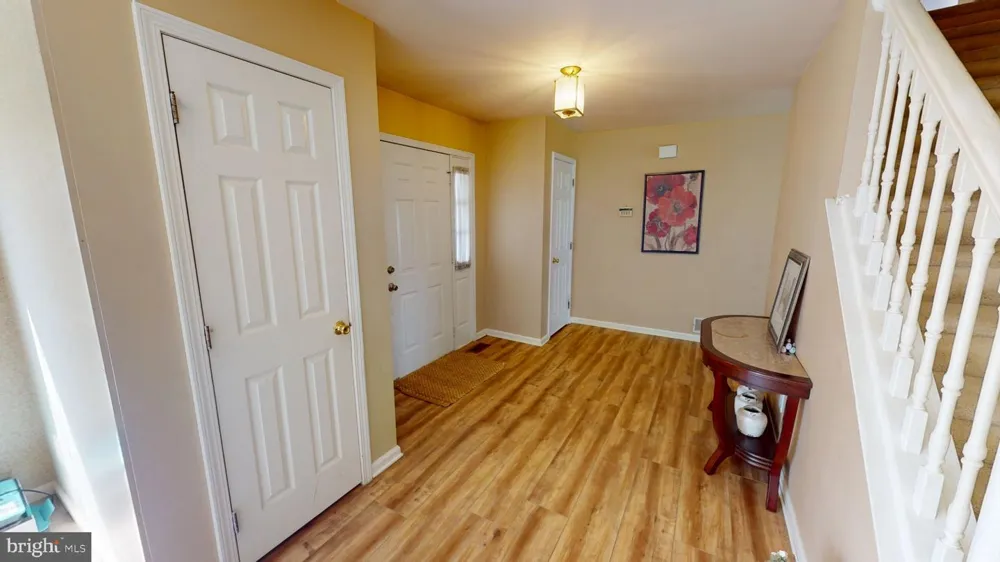 17 CHESTERTOWN ROAD Sicklerville, NJ 08081