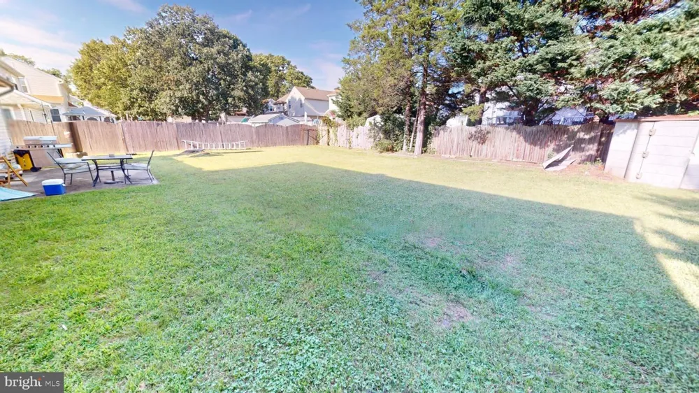 17 CHESTERTOWN ROAD Sicklerville, NJ 08081