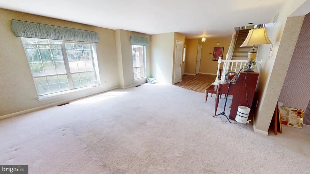 17 CHESTERTOWN ROAD Sicklerville, NJ 08081