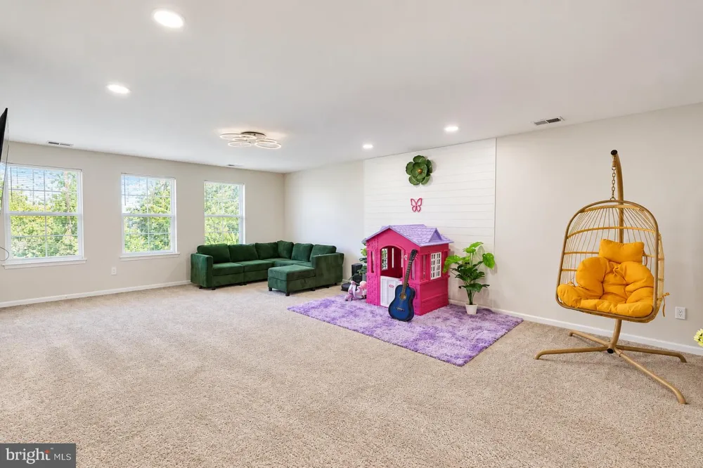 1 WESTMONT DRIVE Medford, NJ 08055
