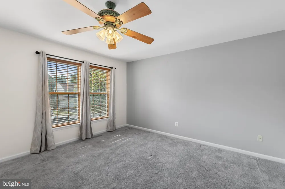 17 EMERALD DR, Fredericksburg, VA 22406