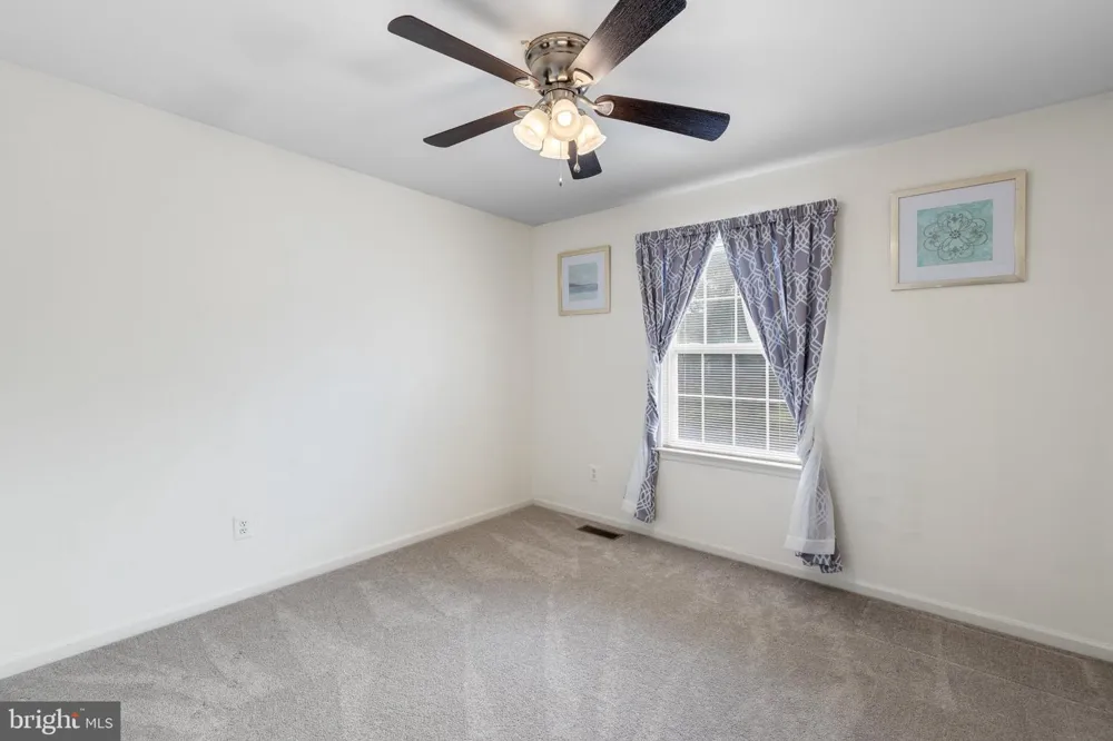 17 EMERALD DR, Fredericksburg, VA 22406