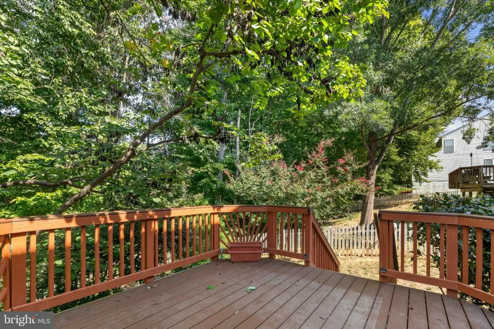 17 EMERALD DR, Fredericksburg, VA 22406