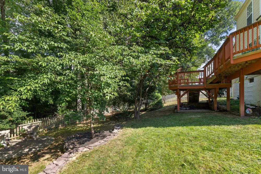 17 EMERALD DR, Fredericksburg, VA 22406
