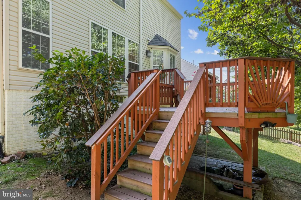 17 EMERALD DR, Fredericksburg, VA 22406