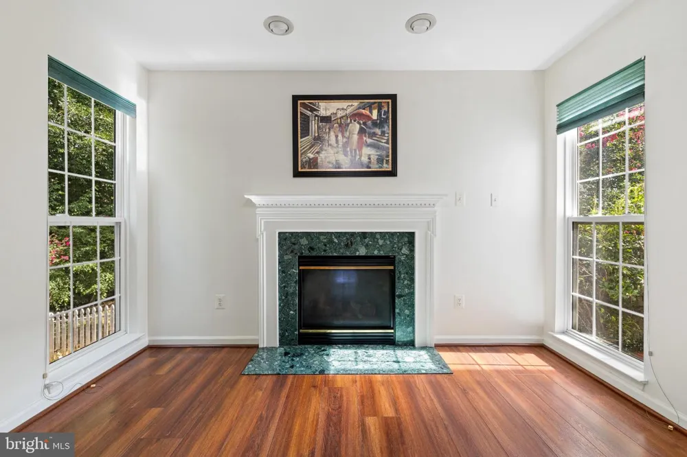17 EMERALD DR, Fredericksburg, VA 22406
