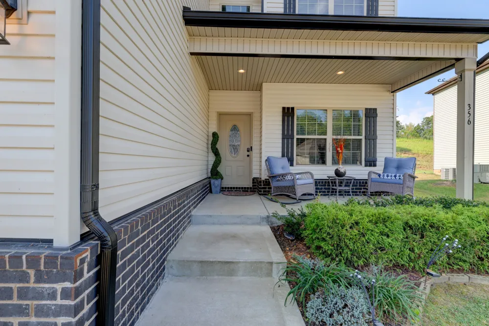 356 Barry Dr Clarksville, TN 37040