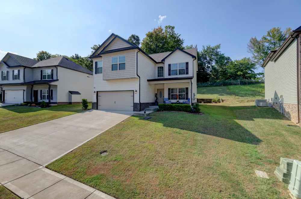 356 Barry Dr Clarksville, TN 37040