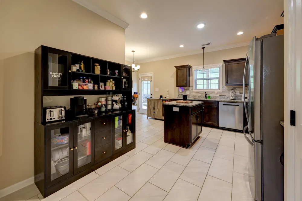 356 Barry Dr Clarksville, TN 37040