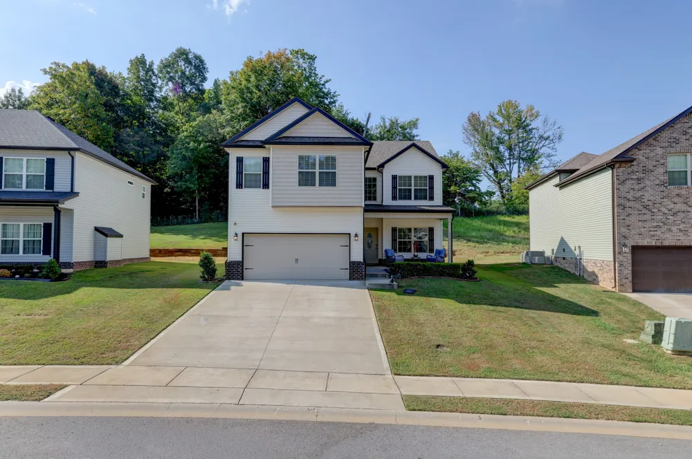 356 Barry Dr Clarksville, TN 37040