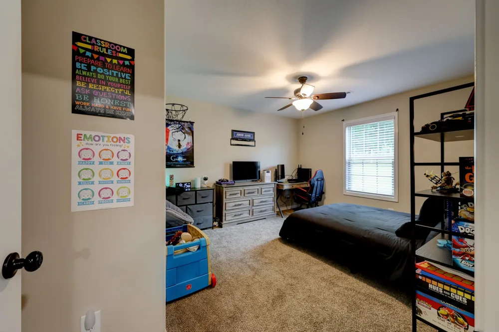 356 Barry Dr Clarksville, TN 37040