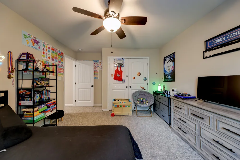 356 Barry Dr Clarksville, TN 37040