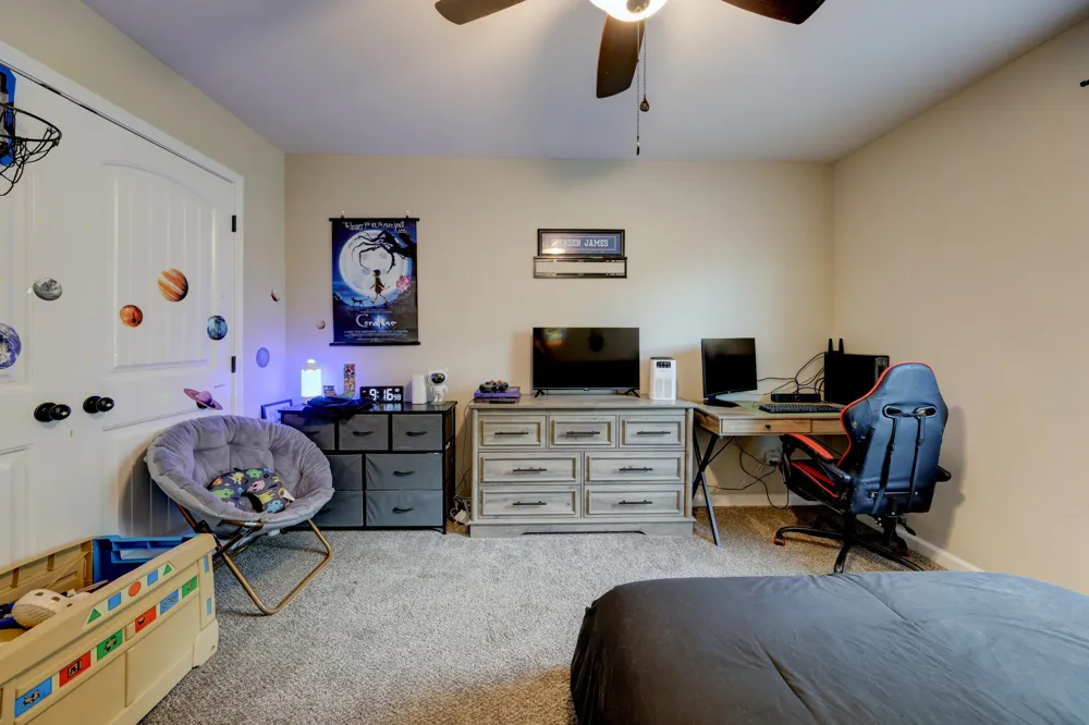 356 Barry Dr Clarksville, TN 37040