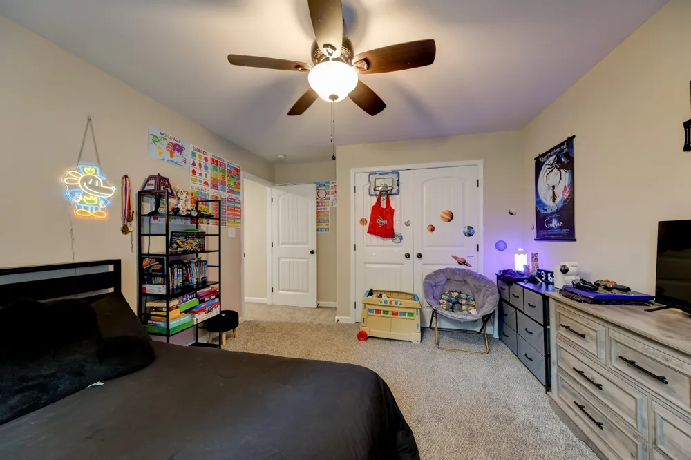 356 Barry Dr Clarksville, TN 37040