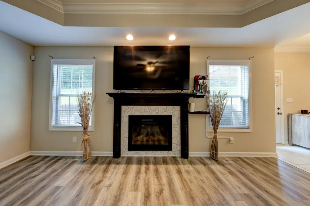 356 Barry Dr Clarksville, TN 37040