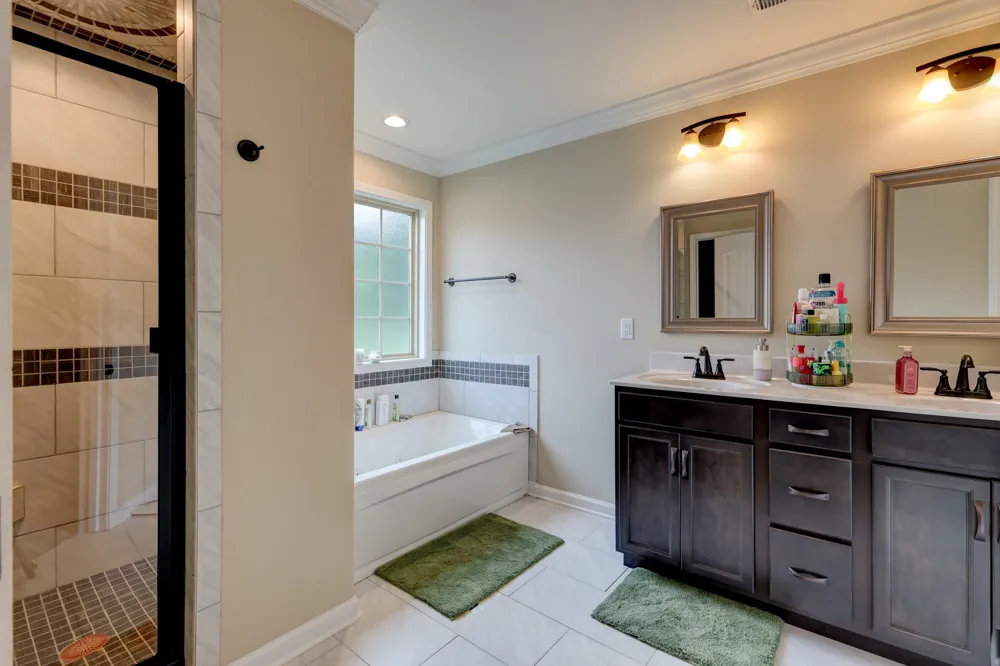 356 Barry Dr Clarksville, TN 37040