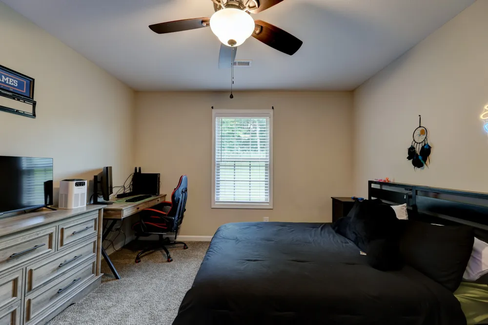 356 Barry Dr Clarksville, TN 37040