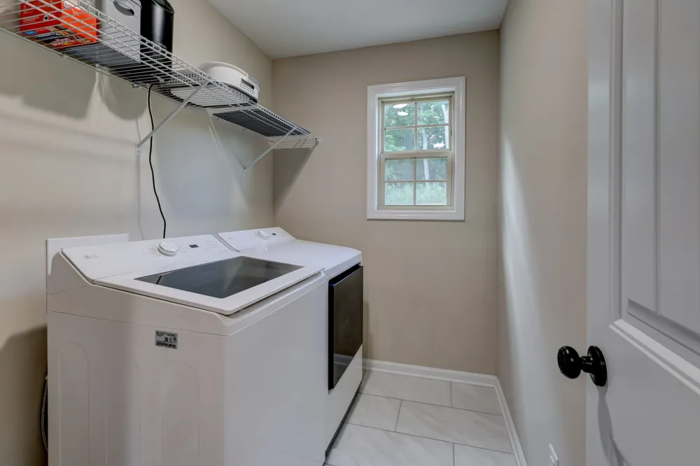 356 Barry Dr Clarksville, TN 37040