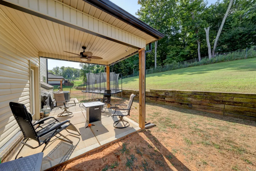 356 Barry Dr Clarksville, TN 37040