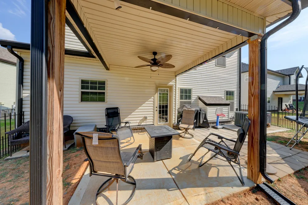 356 Barry Dr Clarksville, TN 37040