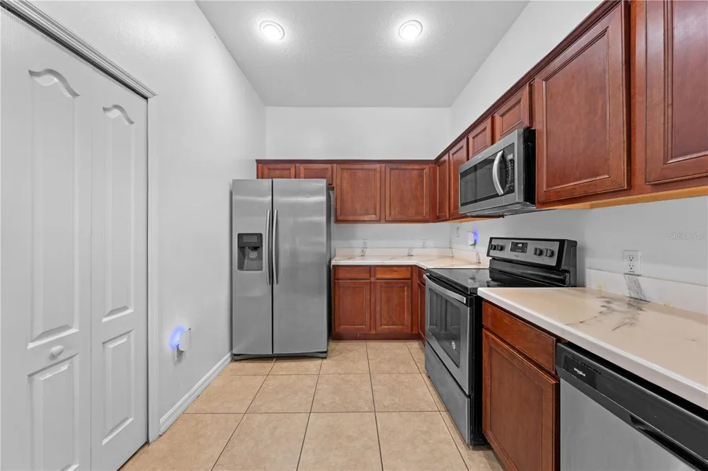 7107 RED LANTERN DR #7107 Harmony, FL 34773