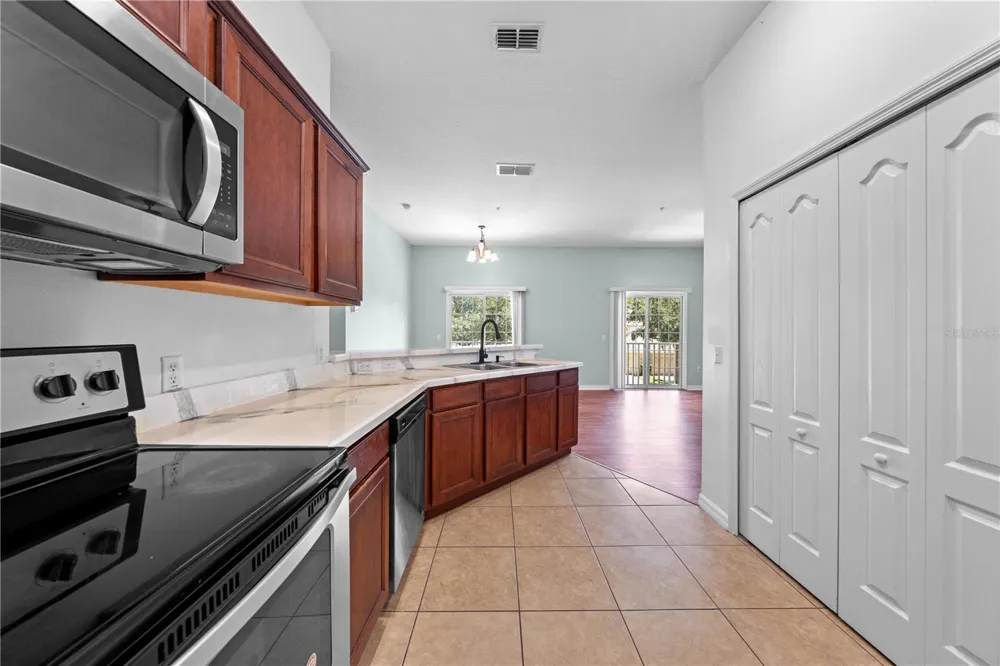 7107 RED LANTERN DR #7107 Harmony, FL 34773