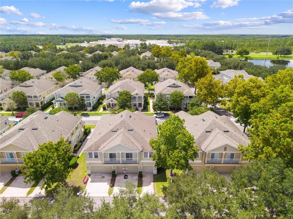 7107 RED LANTERN DR #7107 Harmony, FL 34773